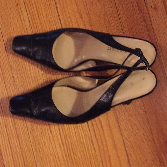 Shoes - Picture 3 of 5